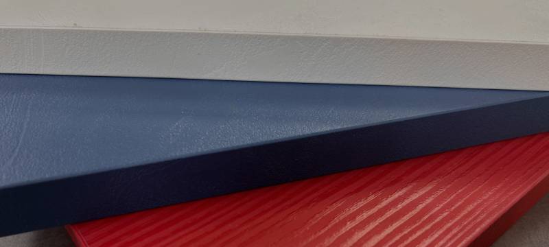 Kant trake u boji univera